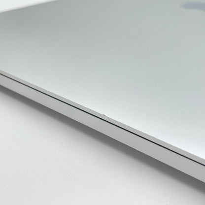 MacBook Pro  2019 16インチ Core i7 32GB 1TB RADEON Pro 5500M シルバー【C7654-80】