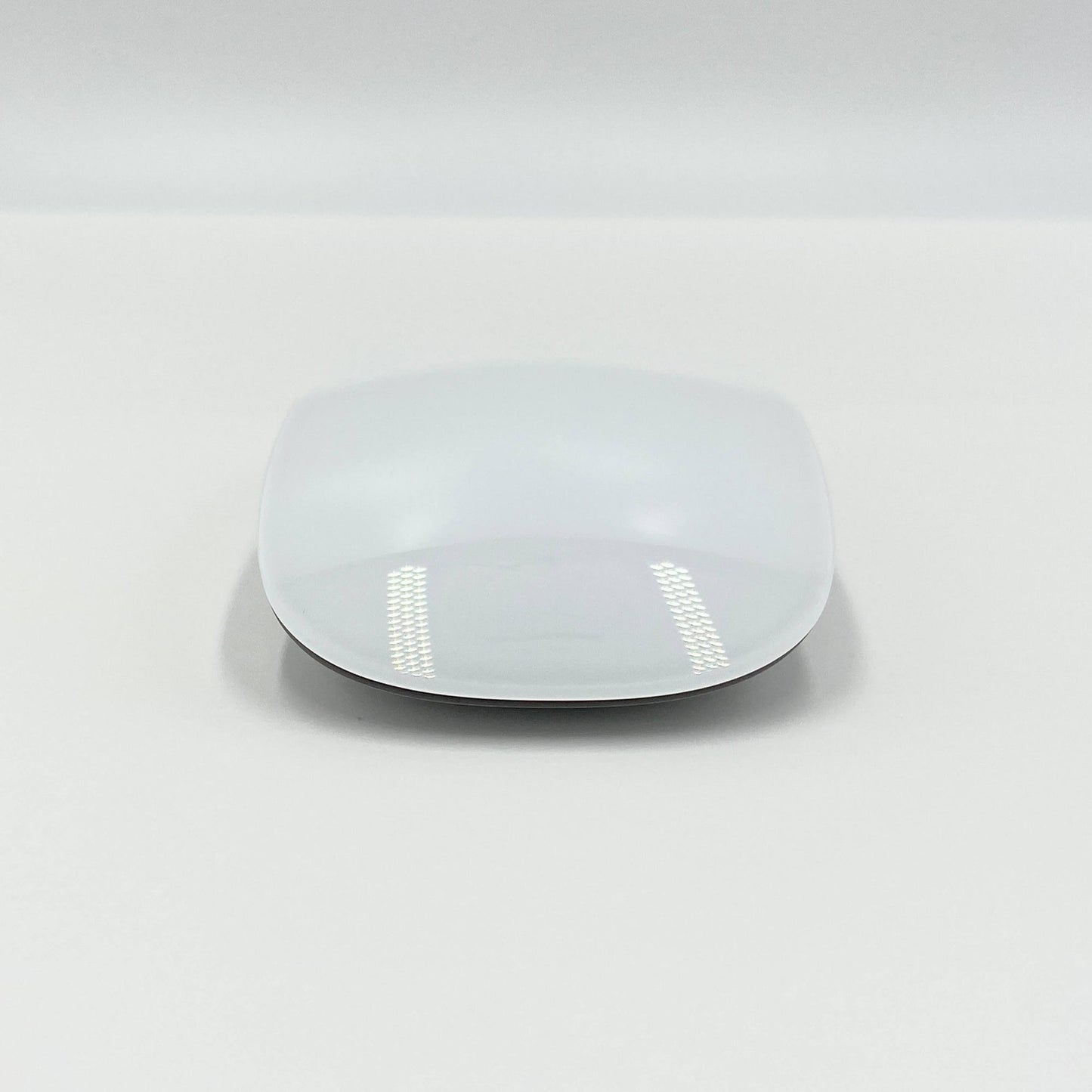 Apple Magic Mouse2 MLA02J/A 付属品完備 ワイヤレスマウス【C6378-60】