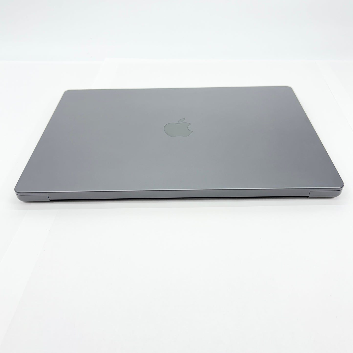 新品同様 美品 Apple MacBook Pro 16.2 インチ 2024年モデル MX2X3J/A スペースブラック M4 Proチップ 14コア 24GB SSD 512GB バッテリー最大容量100%【C5580-100】