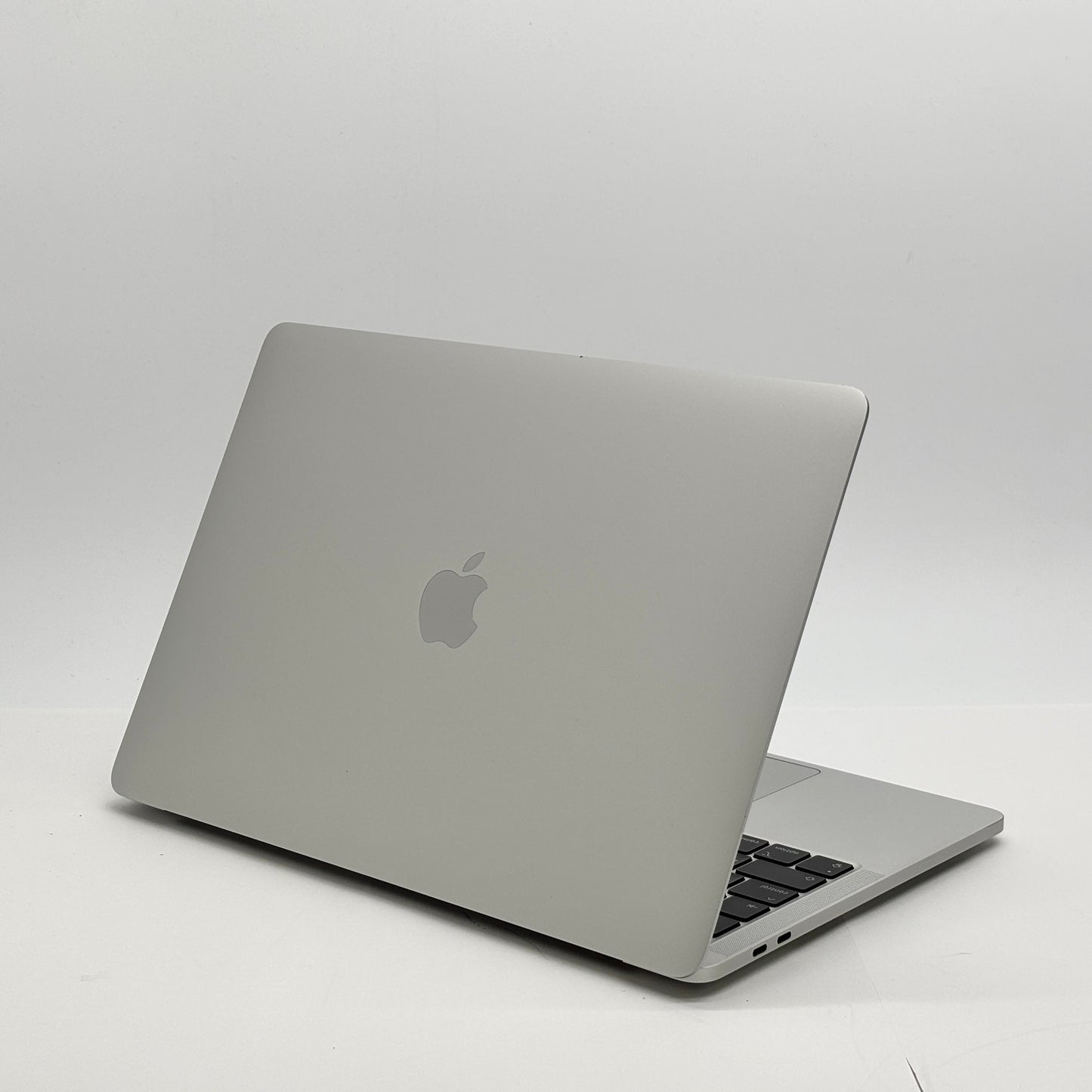 MacBook Pro 13インチ 2020 2GHz クアッドコア i5 32GB 512GB シルバー【C8476-80】