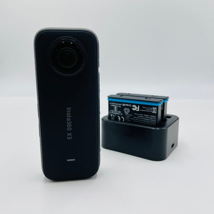 Insta360  X3 アクションカメラ 急速充電キット➕バッテリー3個【C4901-60】