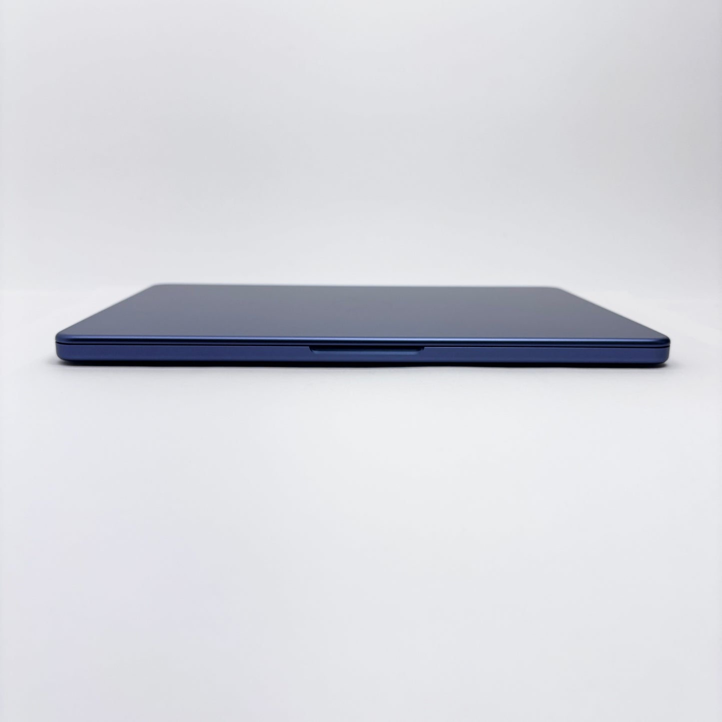 新品同様 美品 MacBook Neo 13インチ MHFG4J/A 8GB SSD 512GB インディゴ 限定保証ありバッテリー最大容量100%【C8483-80】