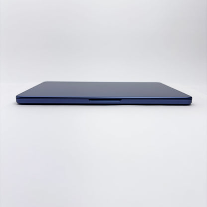 新品同様 美品 MacBook Neo 13インチ MHFG4J/A 8GB SSD 512GB インディゴ 限定保証ありバッテリー最大容量100%【C8483-80】