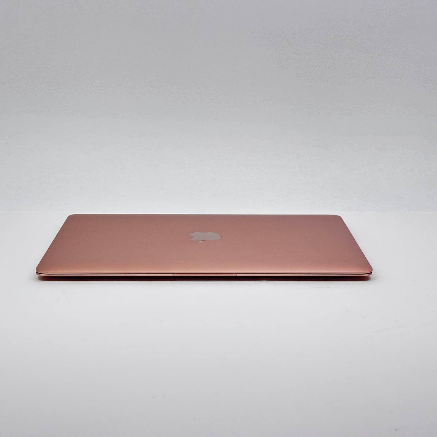 Apple MacBook 12インチ (Mid 2017) Core m3 1.2GHz/8GB/SSD 256GB ゴールド【C8332-60】