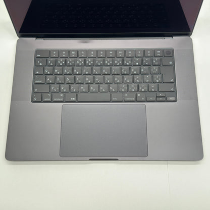MacBook Pro Liquid Retina XDR 16インチ (Late 2023) Apple M3 Pro 12コア/18GB/SSD 512GB スペースブラック MRW13J/A バッテリー最大容量92%【C7434-100】