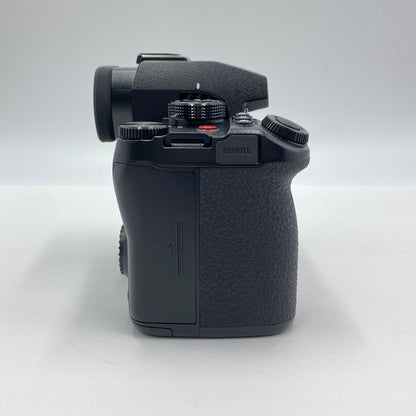 美品 パナソニック Panasonic LUMIX S5II DC-S5M2 ミラーレス一眼【C5955-60】