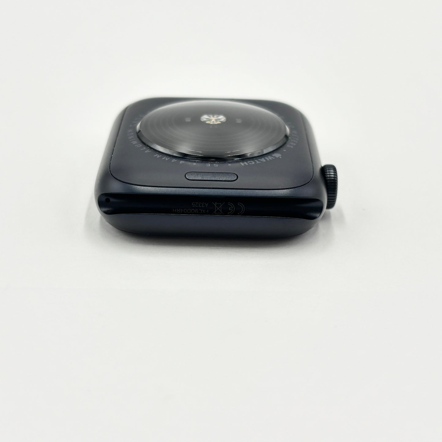 美品 Apple Watch SE3 GPSモデル 44mm A3325 MEHQ4J/A ミッドナイト スポーツバンド バッテリー最大容量100%【C5698-C】