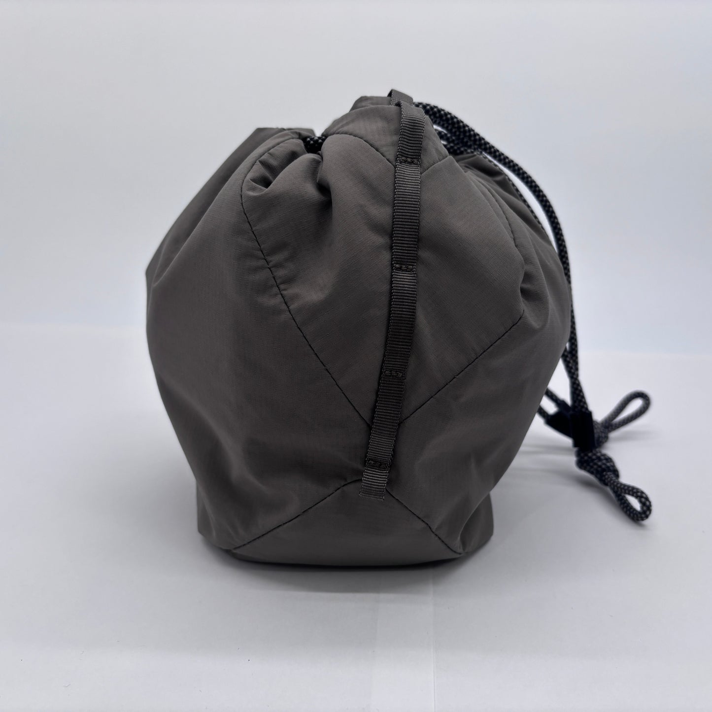 美品 PGYTECH OneGo ドローストリングバッグ フォレストグリーン【C7512】