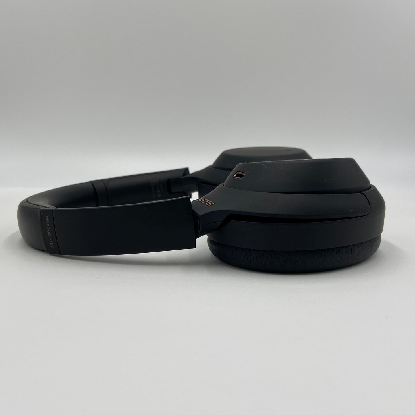 美品 SONY WH-1000XM4 ワイヤレスノイズキャンセリングステレオヘッドセット【C5198-60】