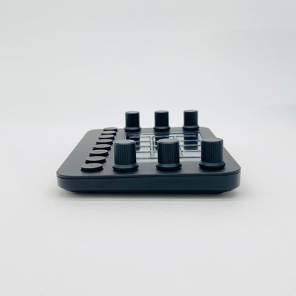 Loupedeck Live LDD-2001 編集コントローラー【C7756-60】