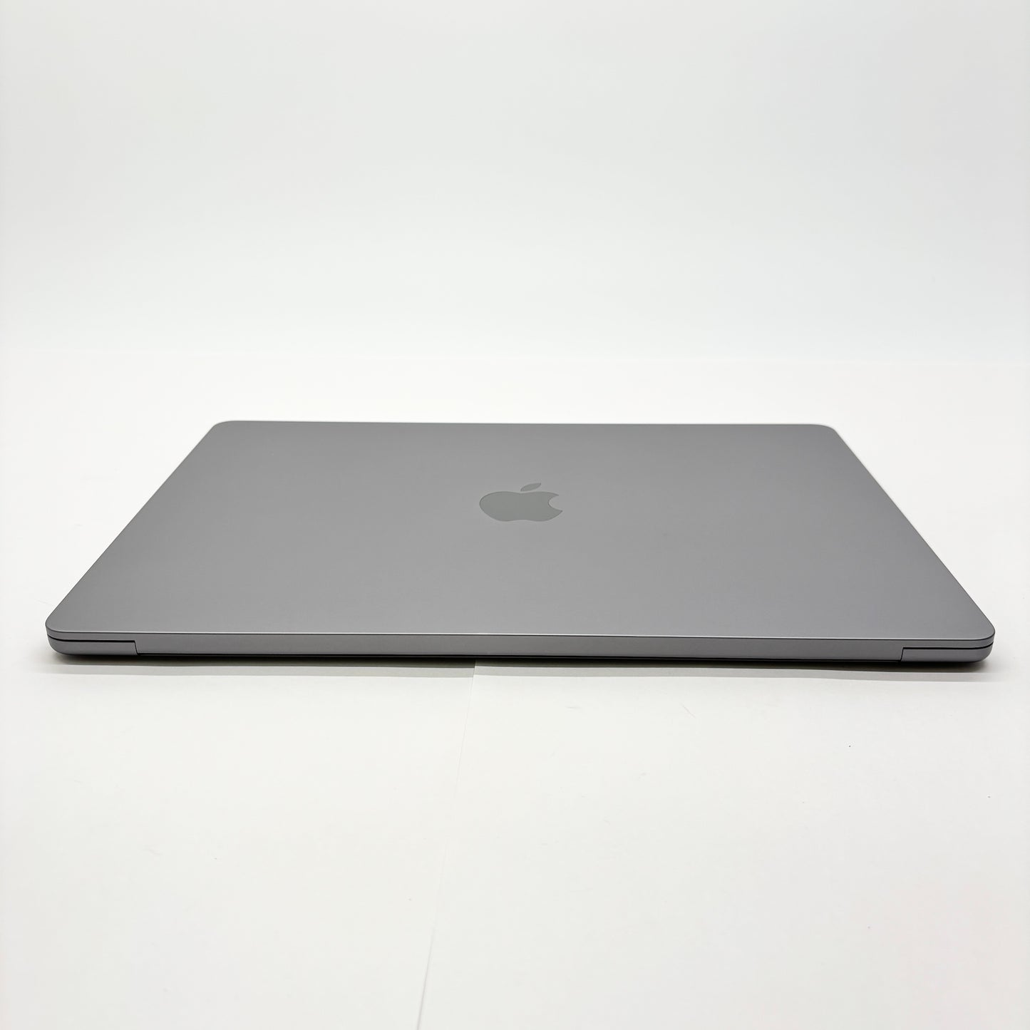 Apple MacBookAir 15インチ M2 16GB 512GB 充放電回数26回 バッテリー最大容量98%【C7689-80】