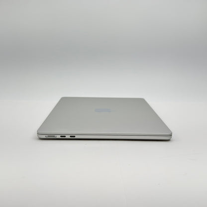 美品 Apple MacBook Air 13インチ 2026 MDH74J/A M5 16GB 512GB シルバー  バッテリー最大容量100%【C7842-80】