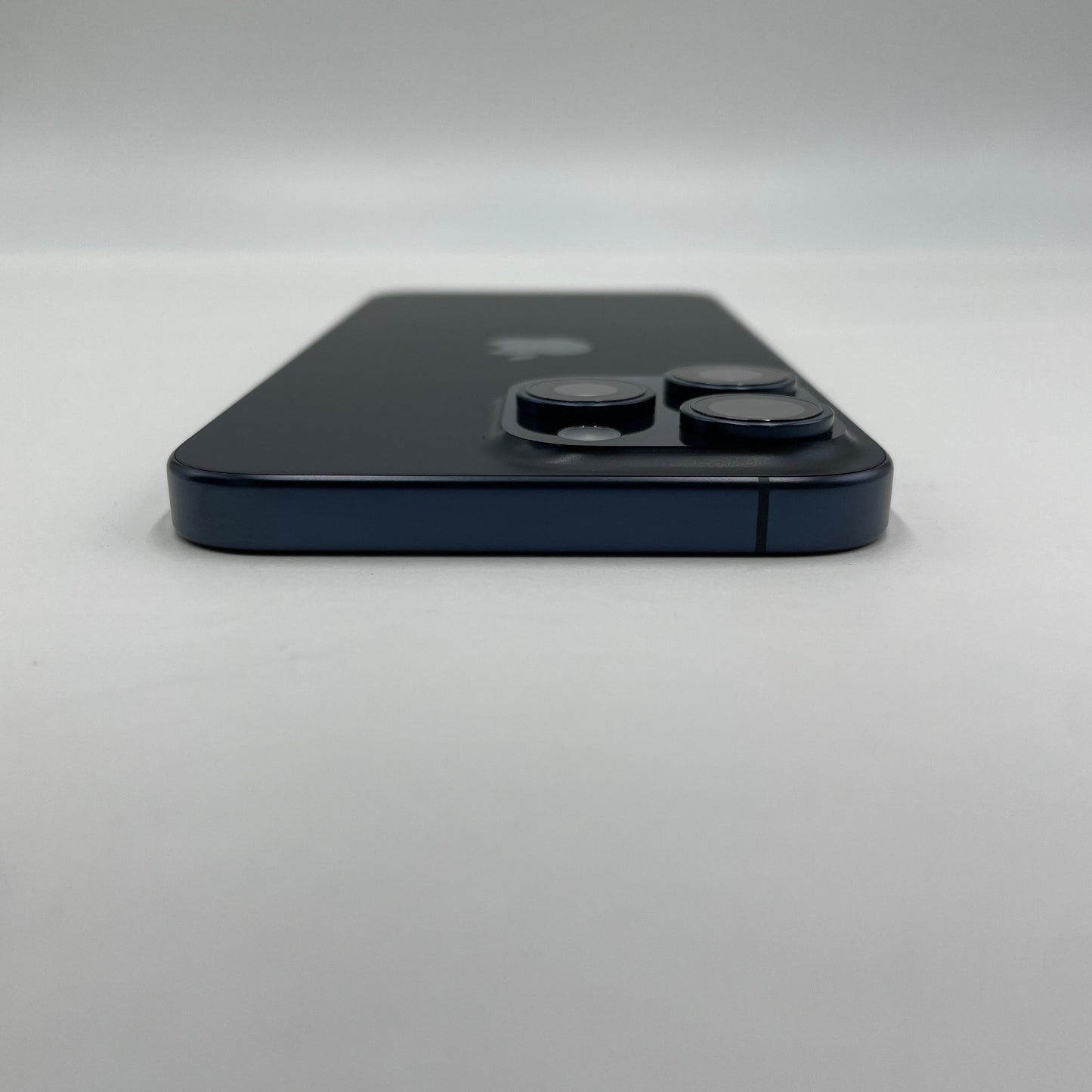 美品 iPhone15 Pro Max 256GB ブルーチタニウム MU6T3J/A バッテリー最大容量86%  【C5025-C】