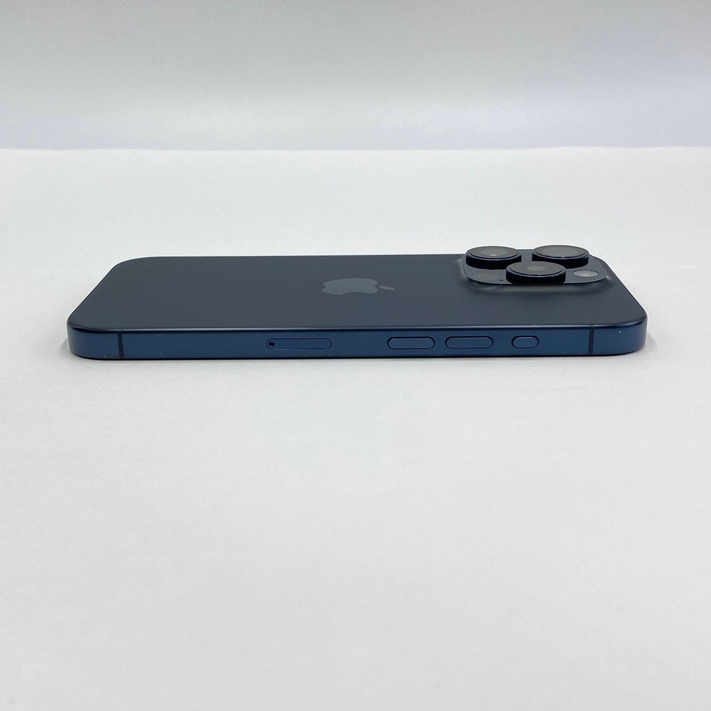 Apple iPhone15 Pro 256GB ブルーチタニウム A3101 MTUG3J/A バッテリー最大容量90%【C5521-C】