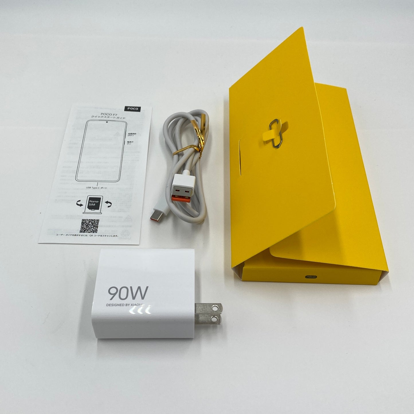 美品 Xiaomi POCO F7 シルバー 12GB RAM 256GB ROM 国内版 【C4733-60】