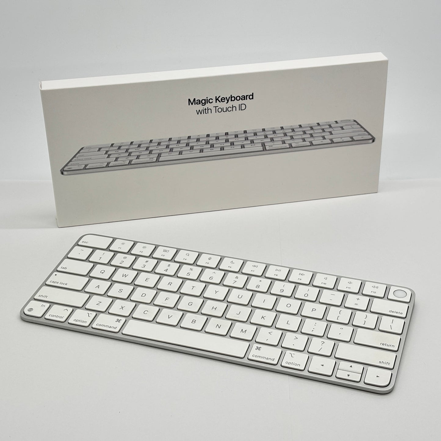 美品 Apple Magic Keyboard マジックキーボード with Touch ID MK293LL/A【C8558】