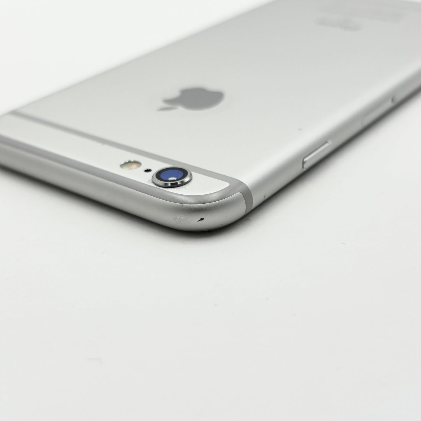 iPhone 6s 64GB シルバー MKQP2J/A バッテリー最大容量83% 【C8526-C】