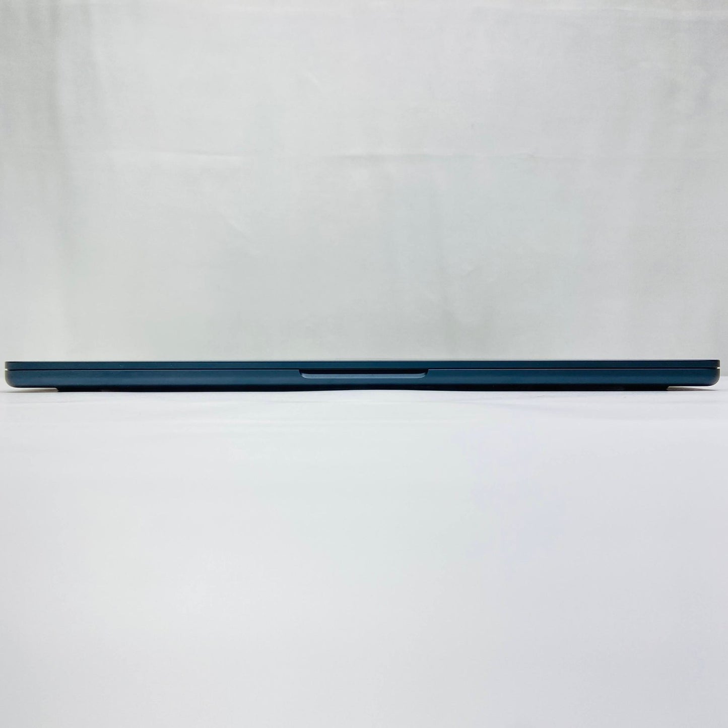 バッテリー最大容量100% Apple MacBook Air M2 2022 MLY33J/A 8GB SSD 256GB 付属品完備 C3869	80サイズ発送
