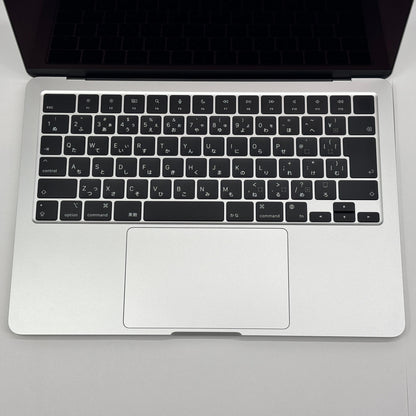 新品同様 美品 バッテリー最大容量100% Apple MacBook Air 13インチ 2022 M2 8GB 256GB シルバー MLXY3J/A 【C8915-80】