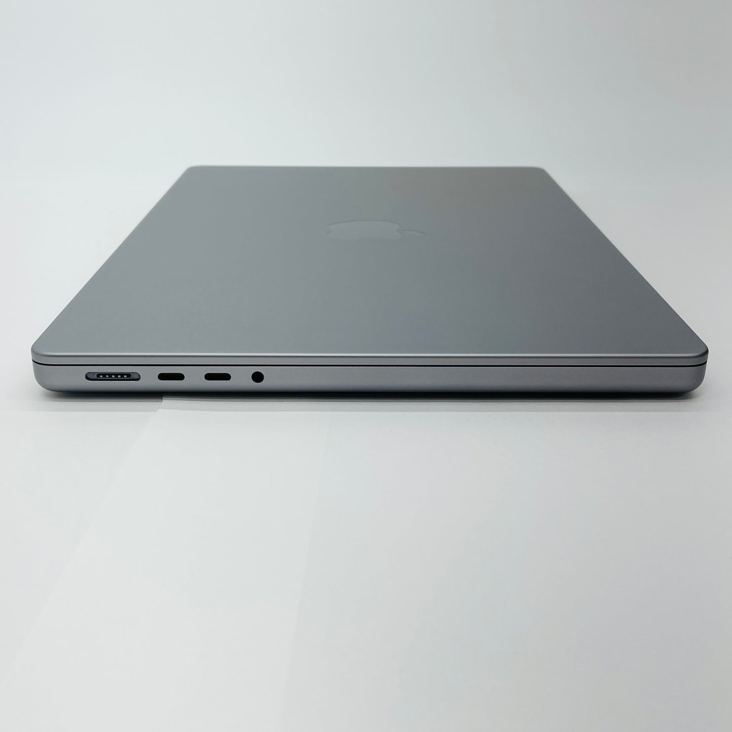 美品 Apple MacBook Pro 14インチ M3 16GB 512GB シルバー バッテリー最大容量97%【C4562-80】