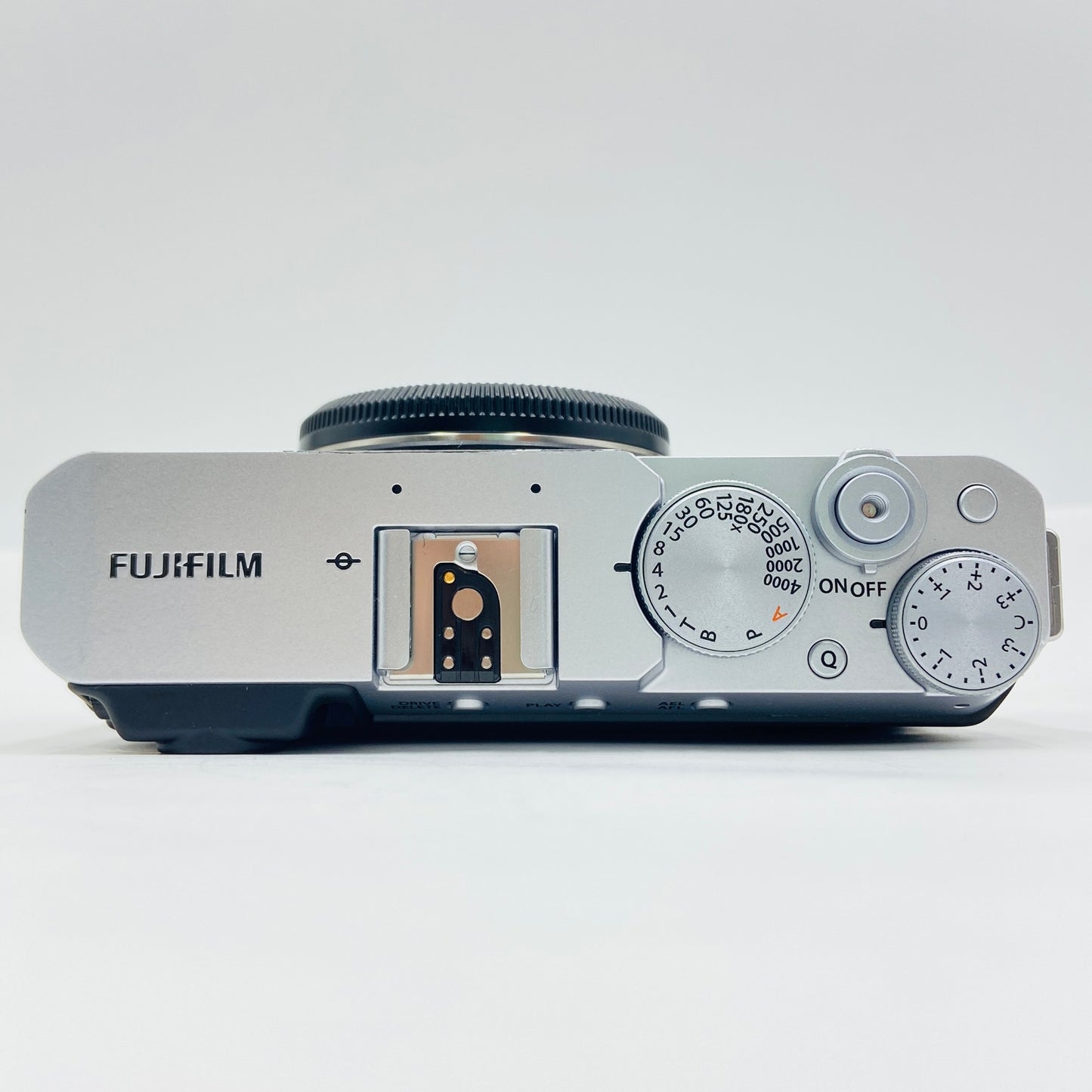 富士フイルム FUJIFILM X-E4 ボディ 元箱付属品完備＋別売り純正サムレスト付き	【C4134-60】