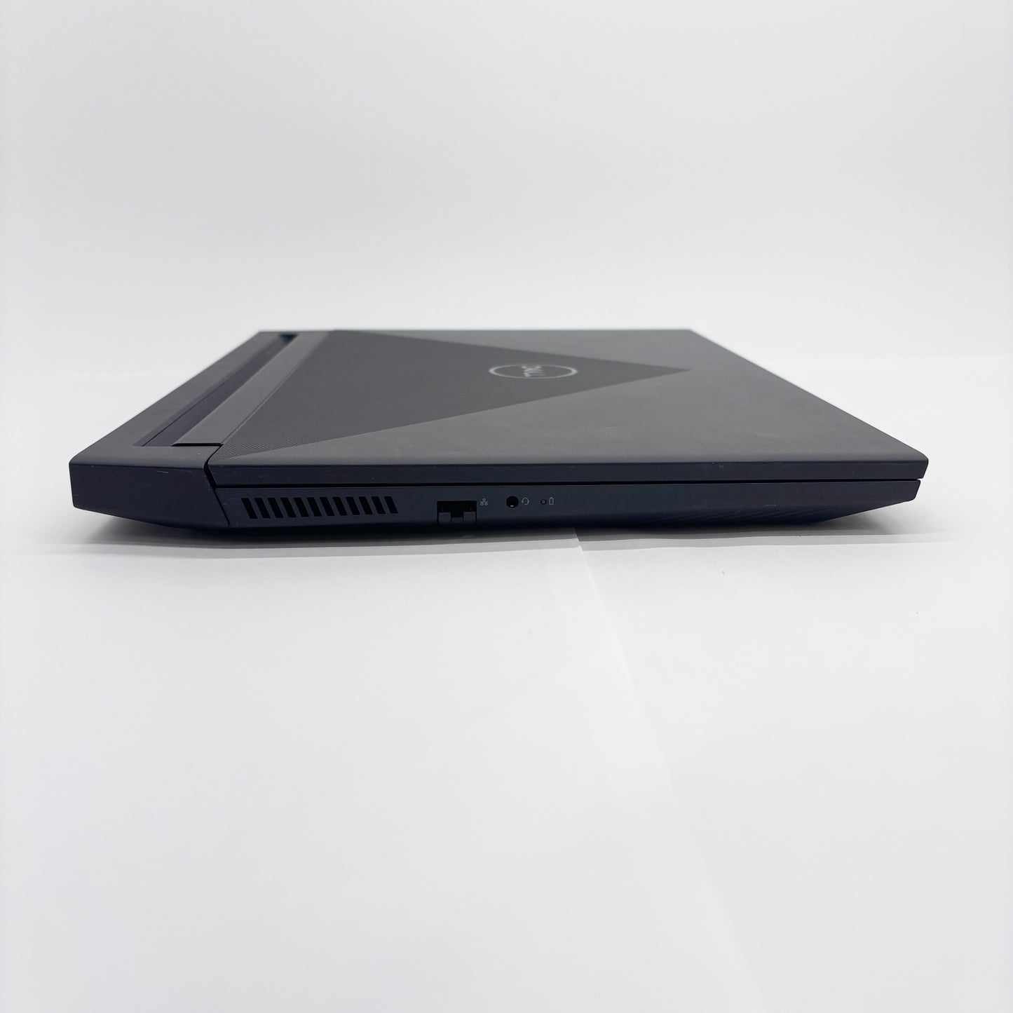DELL G15 5511 i7 11800H 16GB SSD 512GB GeForce RTX3050 バッテリー最大容量68% 【C6660-100】
