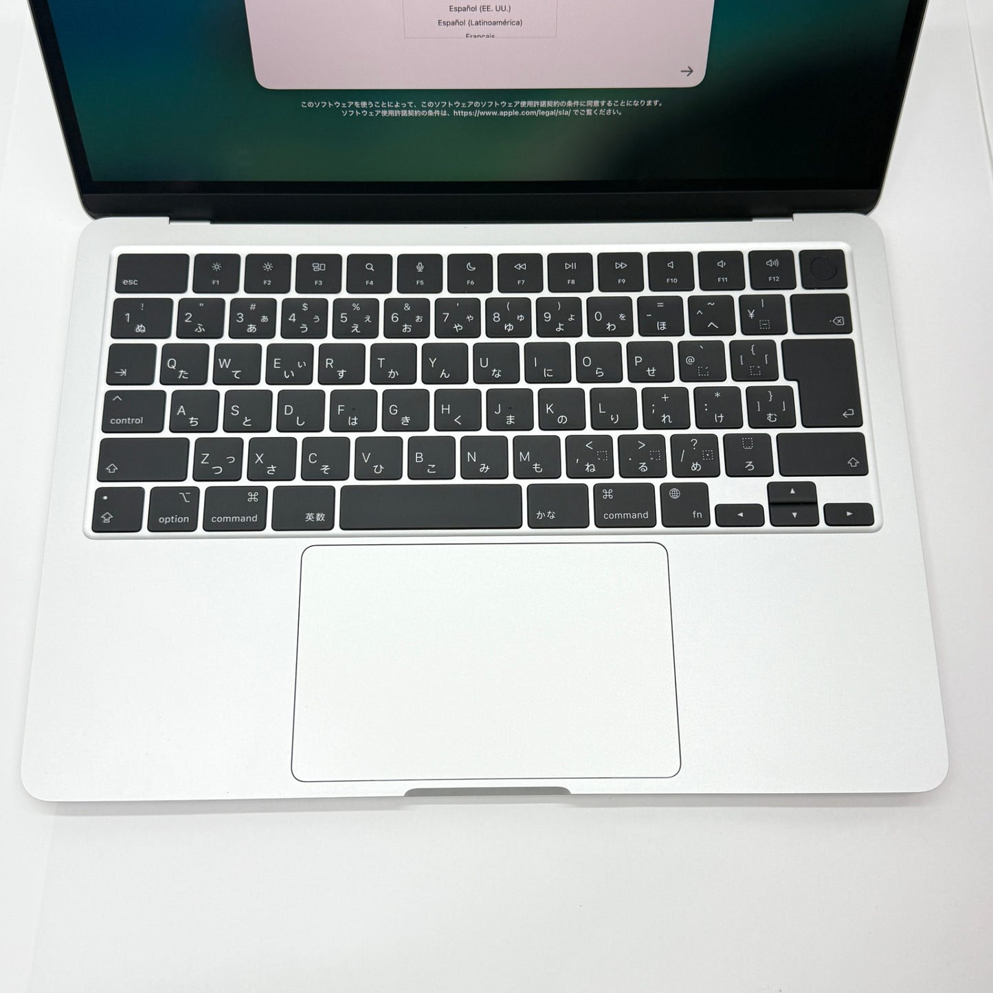 美品 Apple MacBook Air 13インチ 2022 M2 8GB 256GB シルバー MLXY3J/A バッテリー最大容量100%【C5221-80】