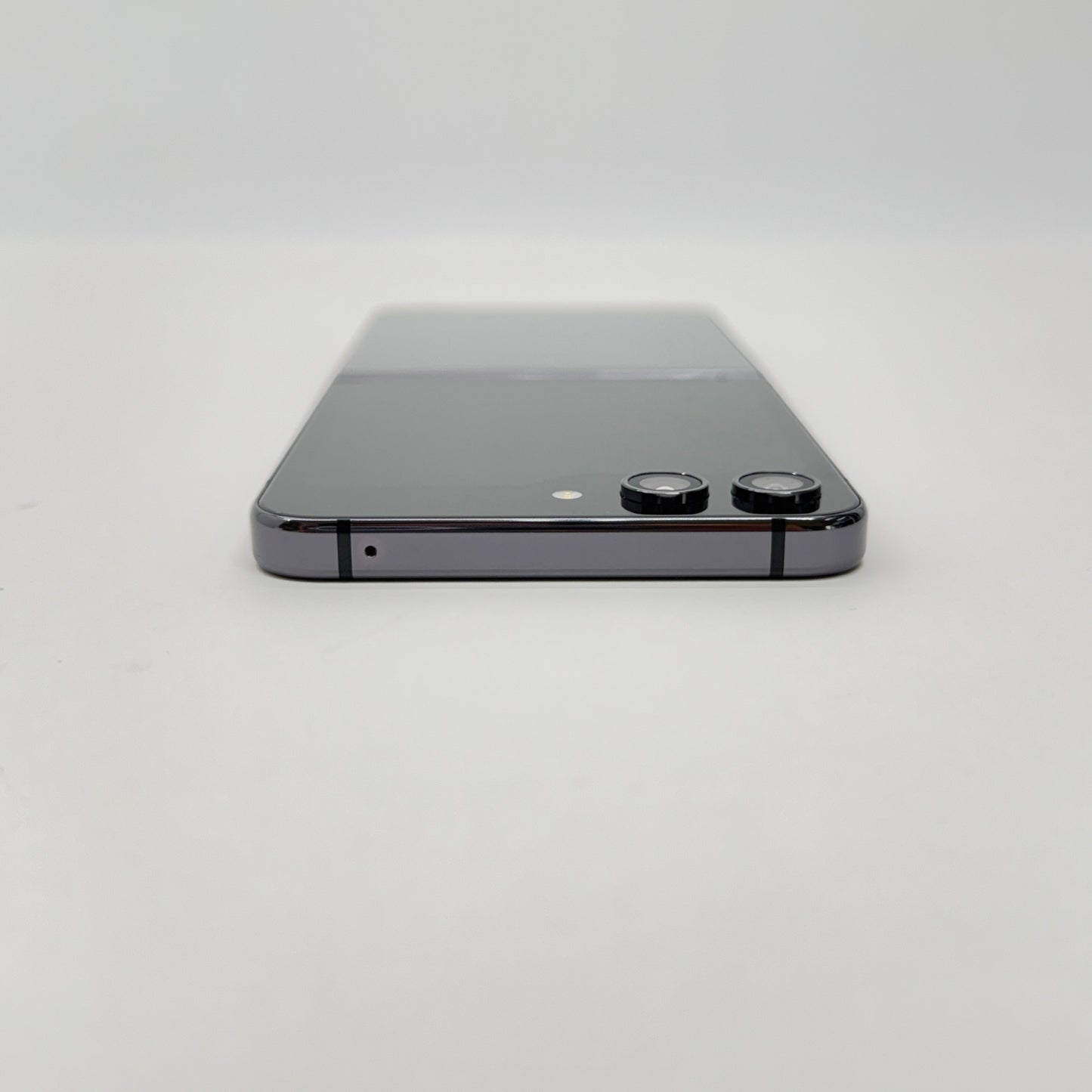 美品 SAMSUNG Galaxy Z Flip 5 SC-54D グラファイト 【C7882-C】