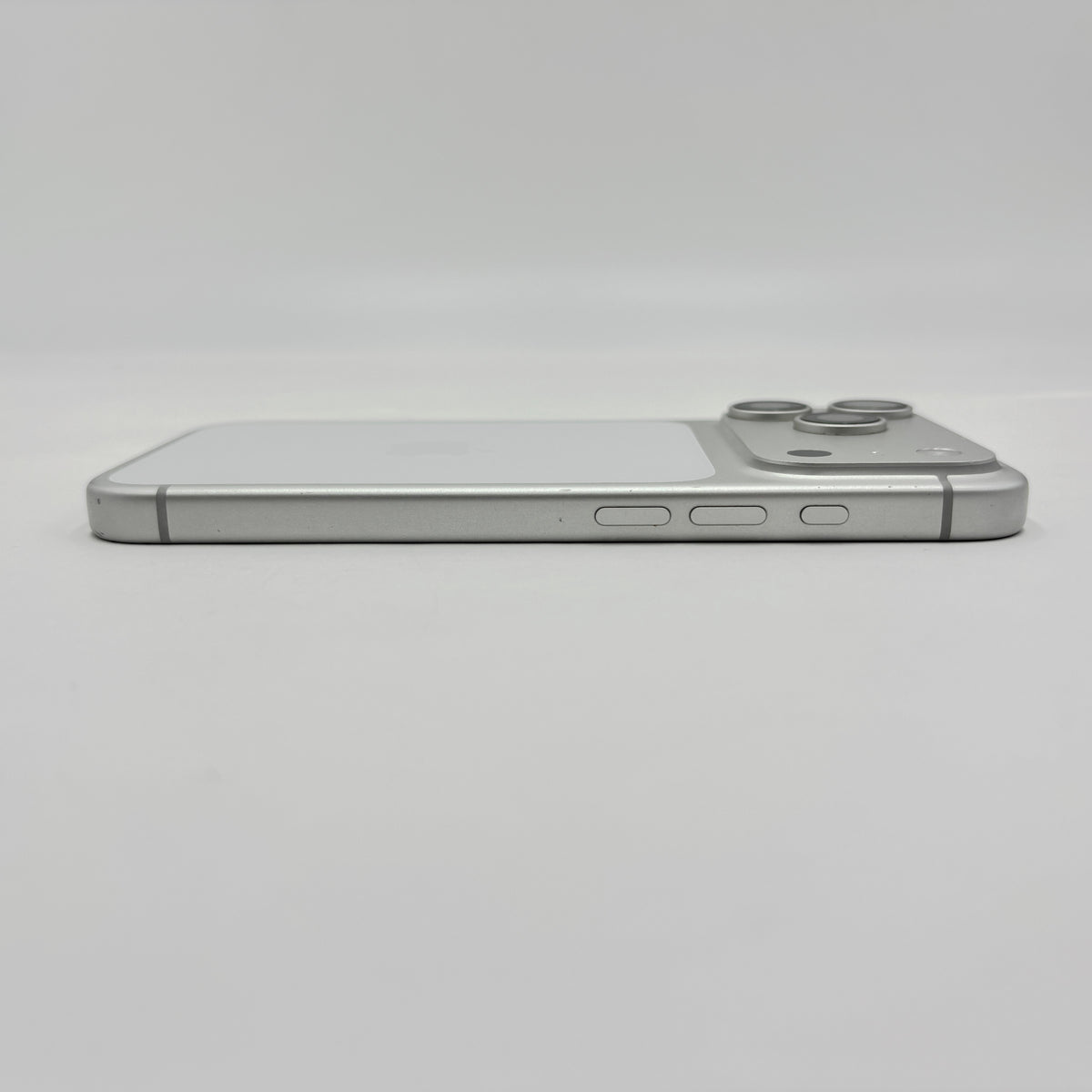 Apple iPhone17 Pro 256GB SIMフリー MG854J/A シルバー バッテリー最大容量92%【C9458-C】