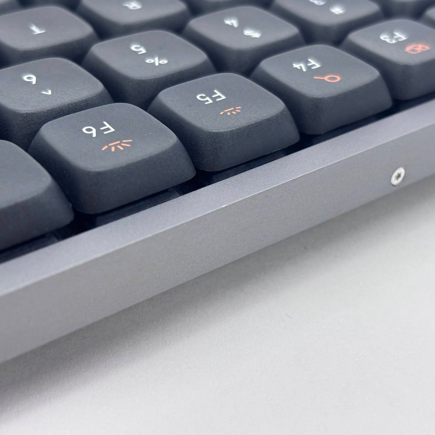 美品 Lofree Flow  84キー ロープロファイル メカニカルキーボード OE915【C8382-80】