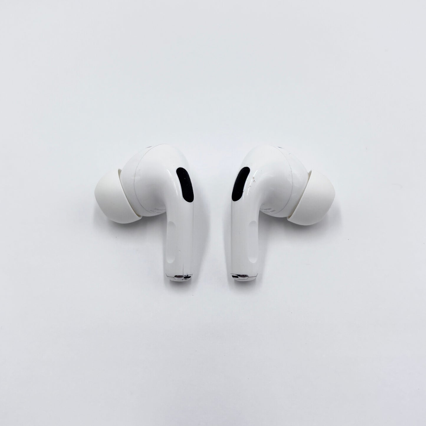 Apple AirPods Pro 第2世代 Lightningタイプ MQD83J/A 付属品完備【C8097-60】