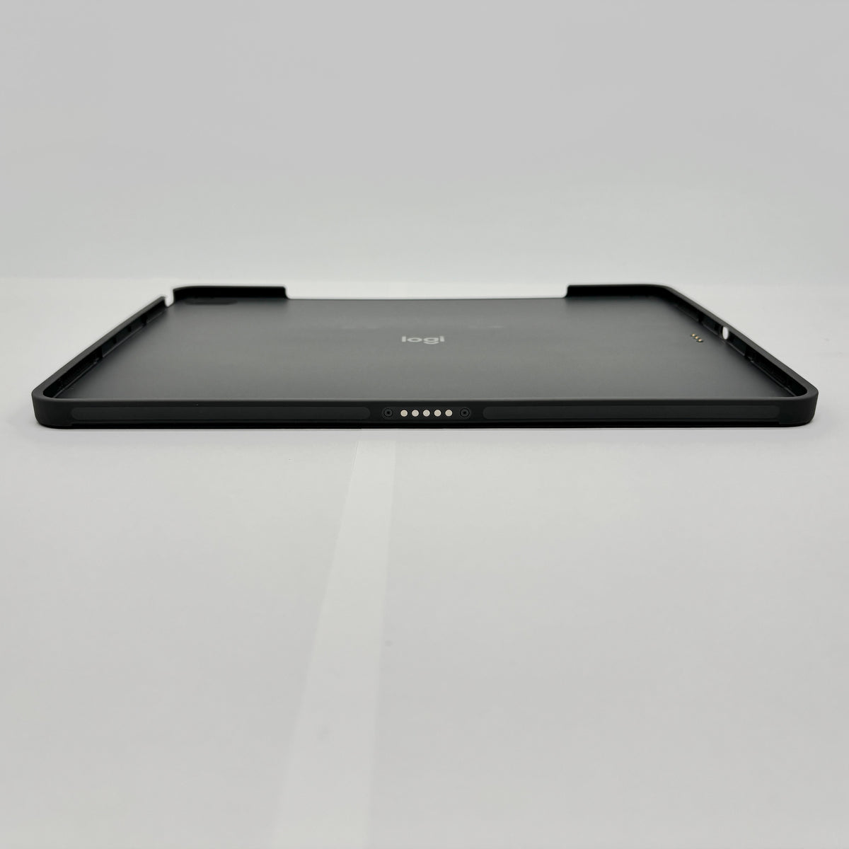 Logicool  ロジクール combo touch 13インチiPad Air M4 Combo Touch キーボード YU0087【C9589-80】