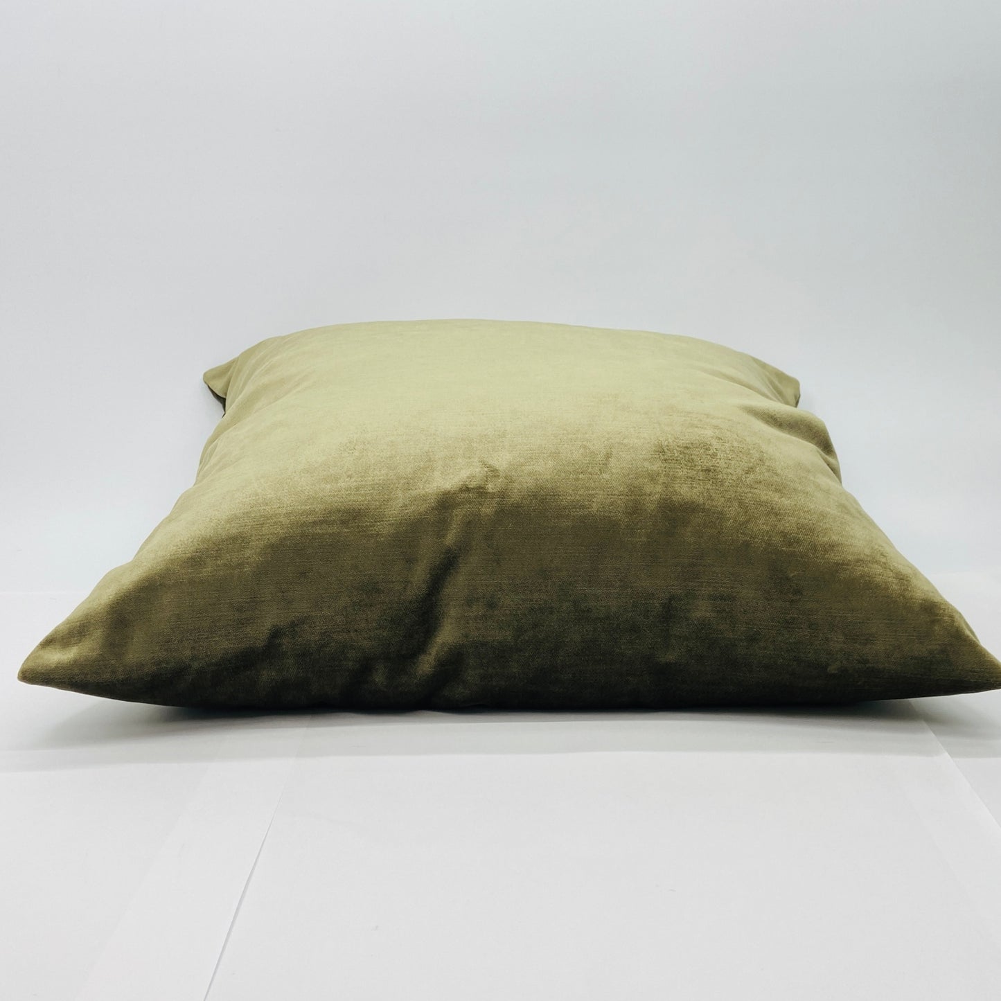 ボーコンセプト BoConcept クッション モスグリーン【C4999-140】