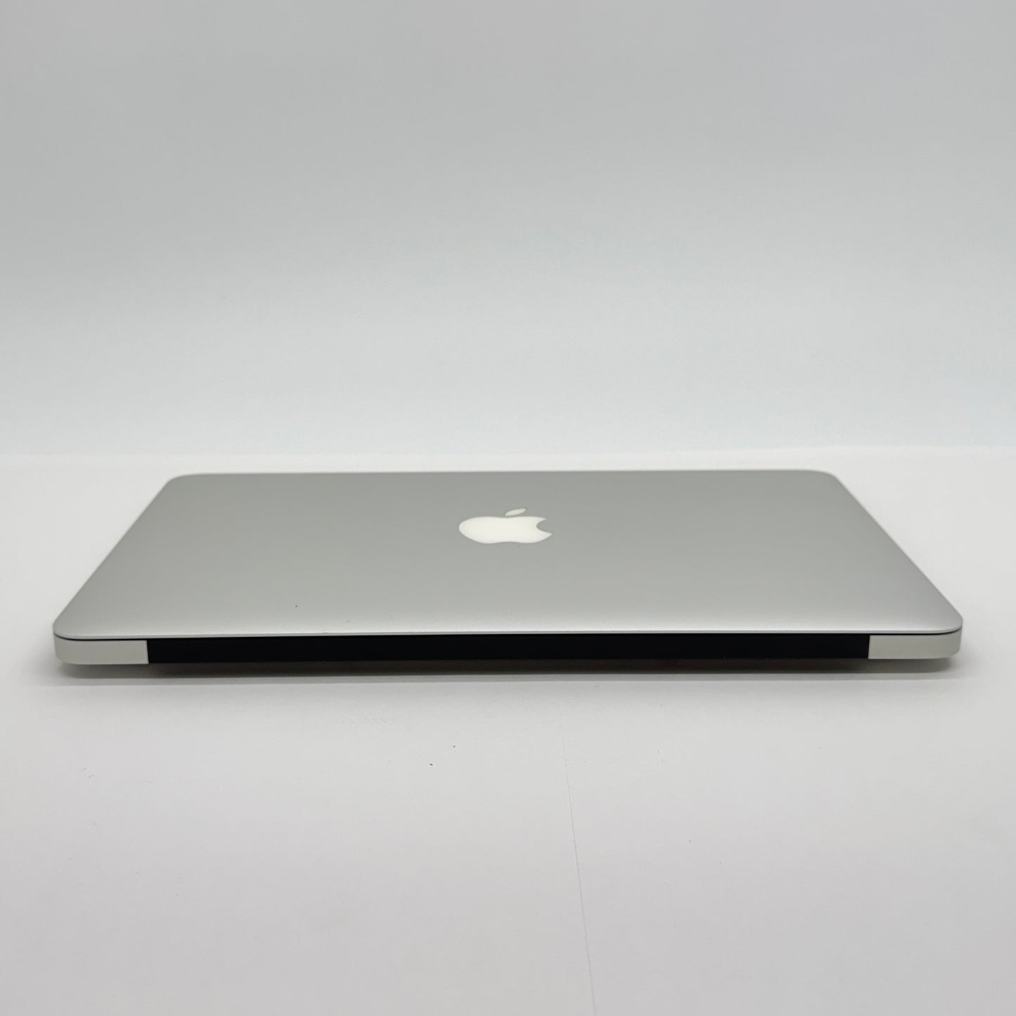 MacBook Air 11インチ Mid 2012 i7 2GHz 8GB SSD256GB シルバー【C7287-80】