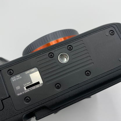 美品 ソニー SONY α7 IV ILCE-7M4 付属品完備 シャッター回数810回【C5202】