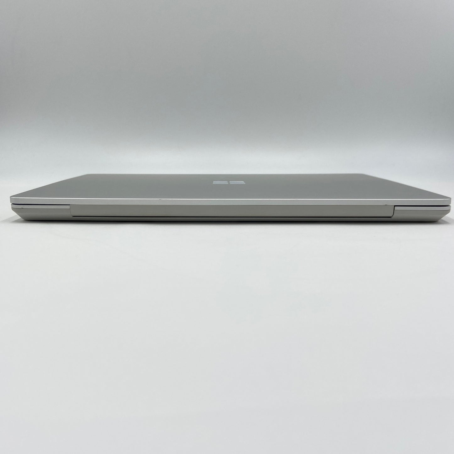Surface Laptop Go Model1943 i5-1035G1 8GB  SSD128GB バッテリー最大容量99%【C5525-80】