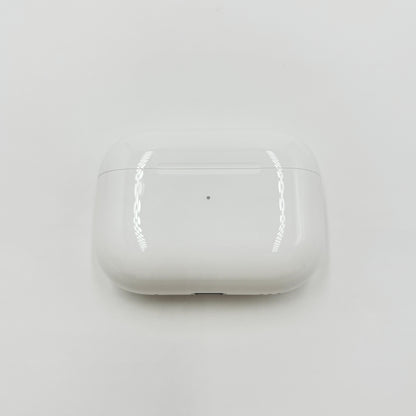 美品 Apple 純正 AirPods Pro 第2世代 MagSafe充電ケース USB-C MTJV3J/A【C9272-60】