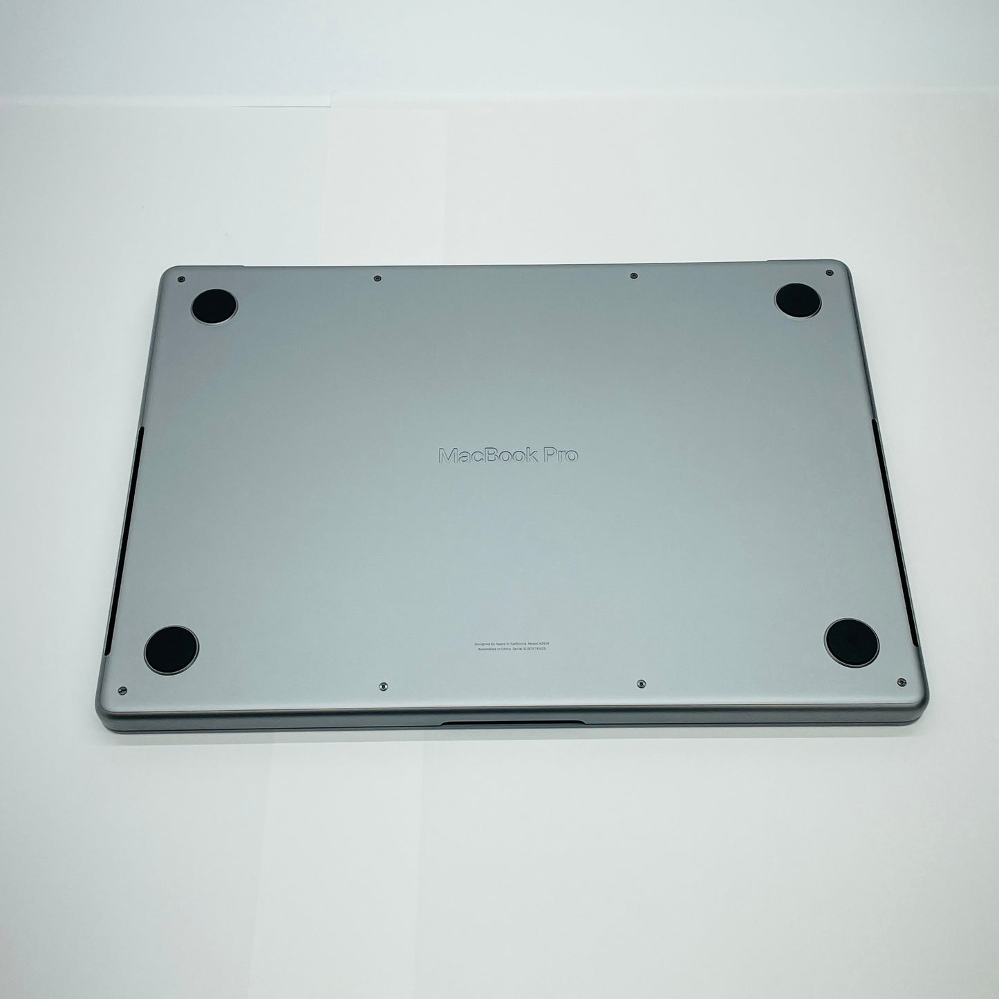 美品 Apple MacBook Pro 14インチ M3 16GB 512GB シルバー バッテリー最大容量97%【C4562-80】