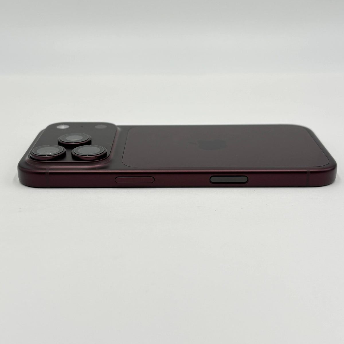 美品 新品同様 iPhone 18 Pro 256GB バーガンディ SIMフリー MJR74J/A  バッテリー最大容量100% 限定保証あり【C9235-C】