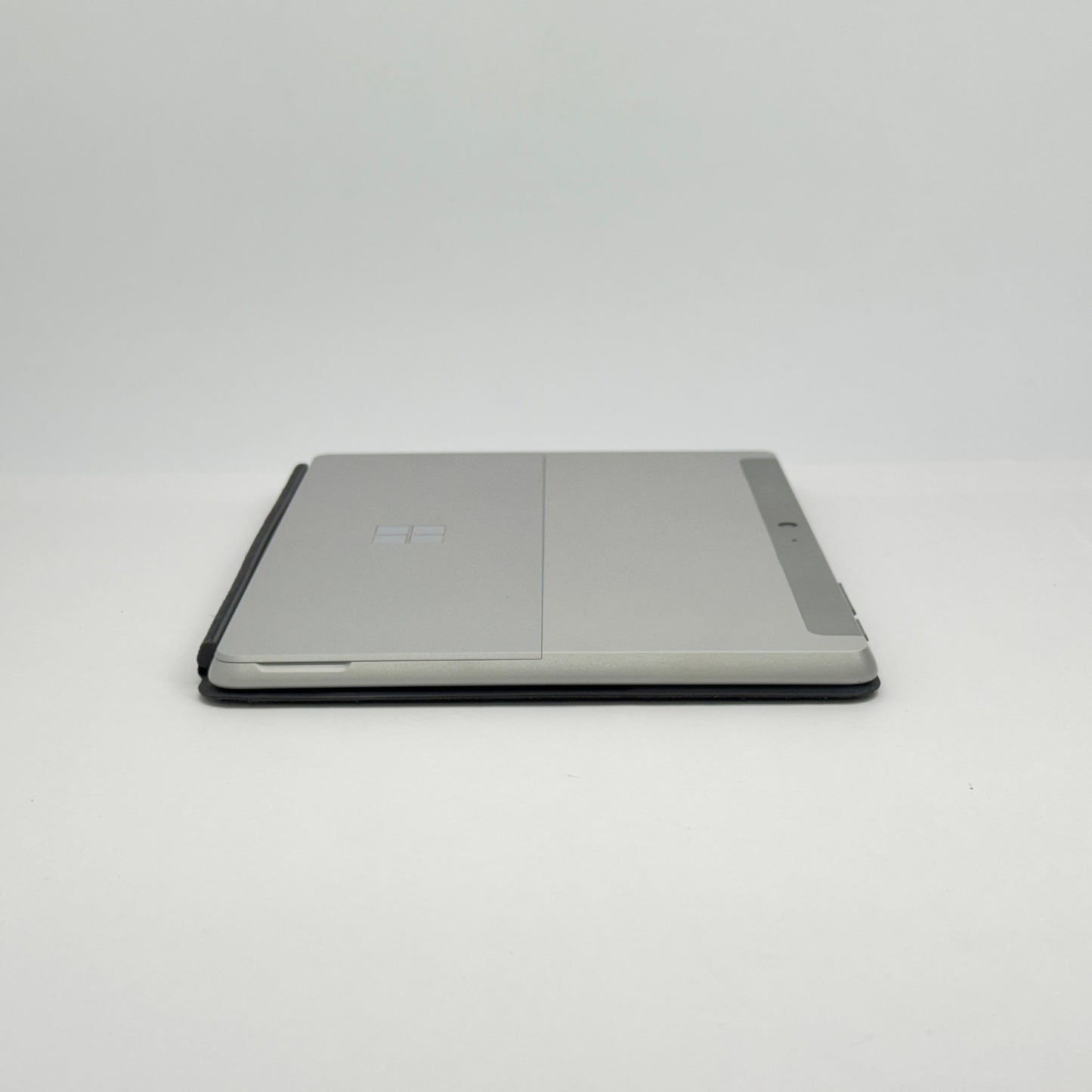 Microsoft Surface Go 4 2067 Intel（R) N200 8GB SSD 64GB Windows11Pro タイプカバー付属 バッテリー最大容量100% 【C8005-60】
