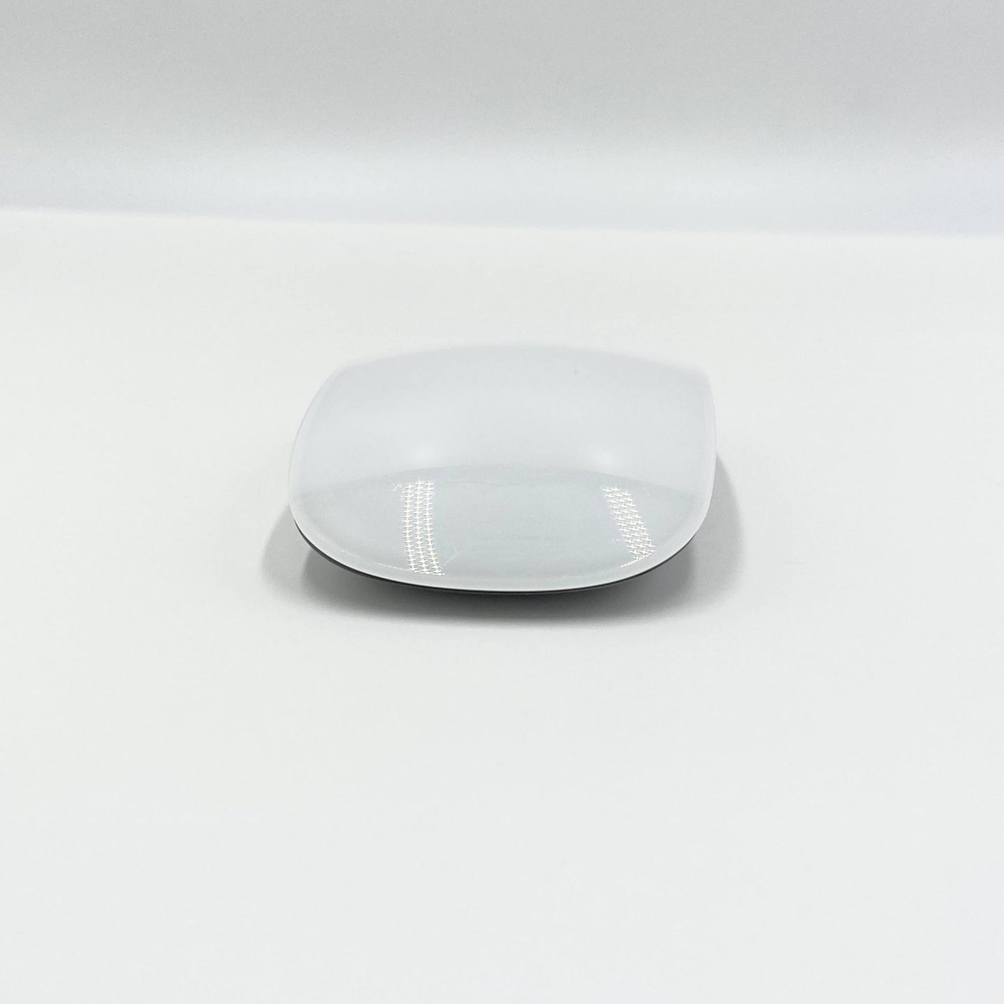 Apple Magic Mouse 2 A1657 MLA02J/A ホワイト付属品完備【C6686-60】