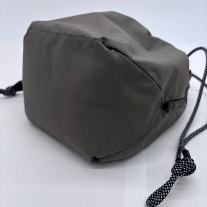美品 PGYTECH OneGo ドローストリングバッグ フォレストグリーン【C7512】