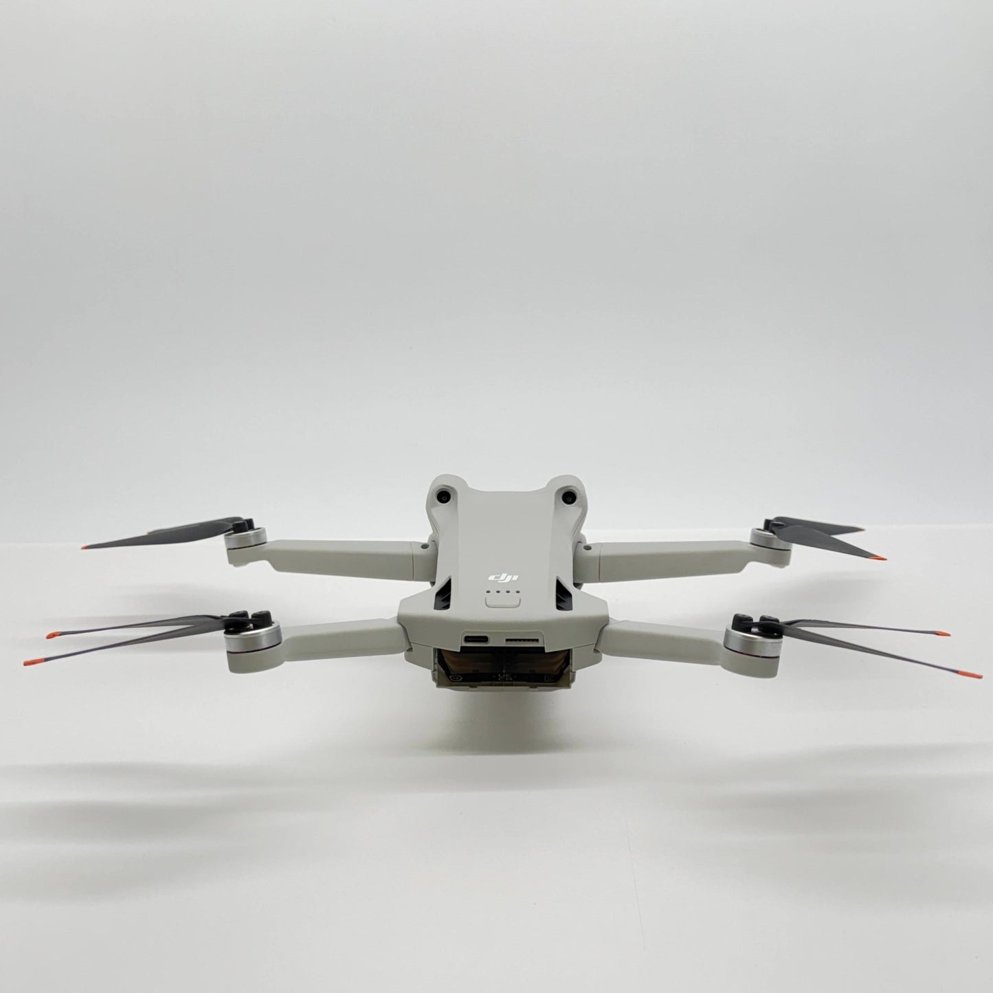 美品 DJI Mini 3 Pro  Fly More コンボ　MT3M3VD 【C7649-100】