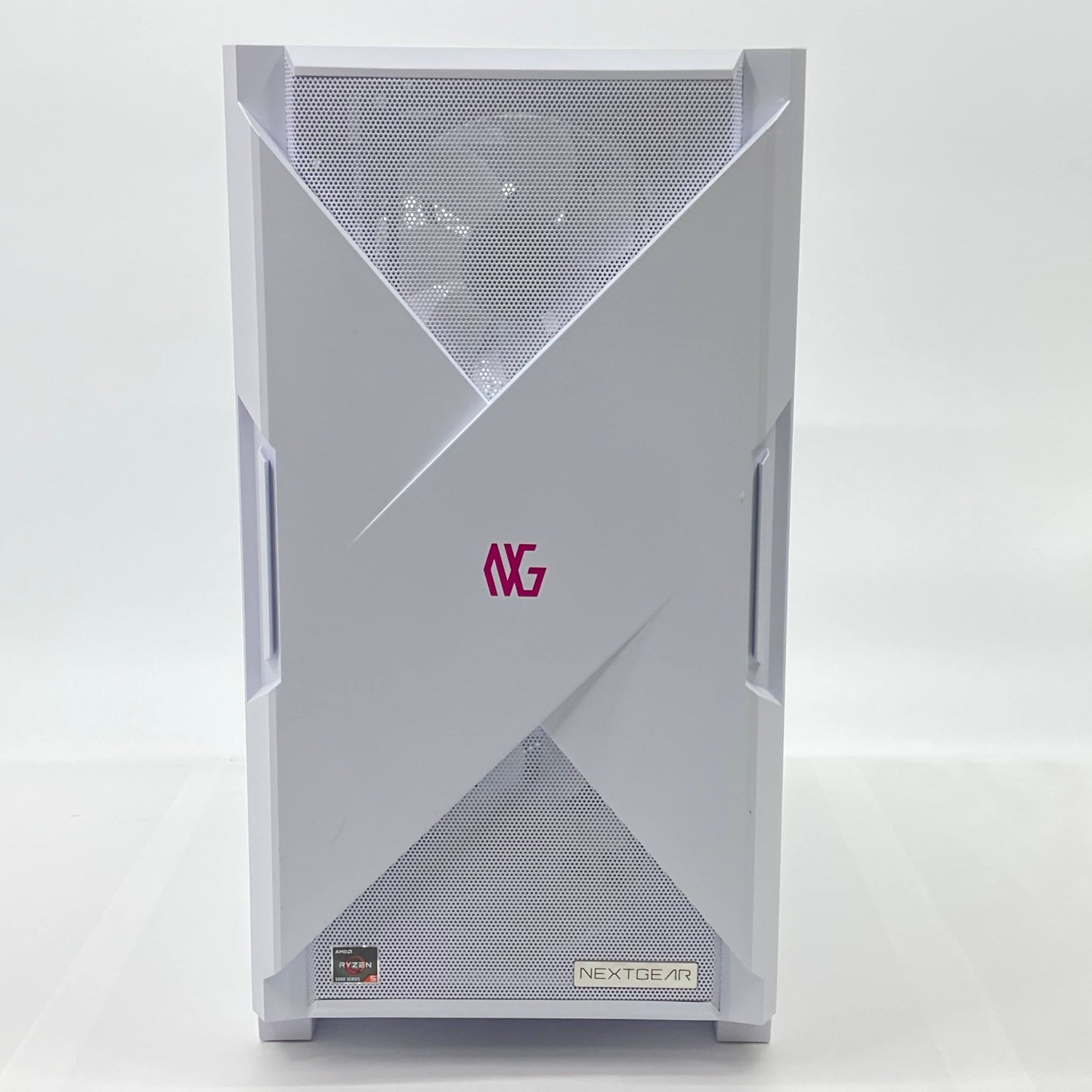 美品 NEXTGEAR JG-A5G60(ホワイト) Ryzen5 5500 16GB SSD 1TB RTX 4060 Windows11 Home 【C5490-140】