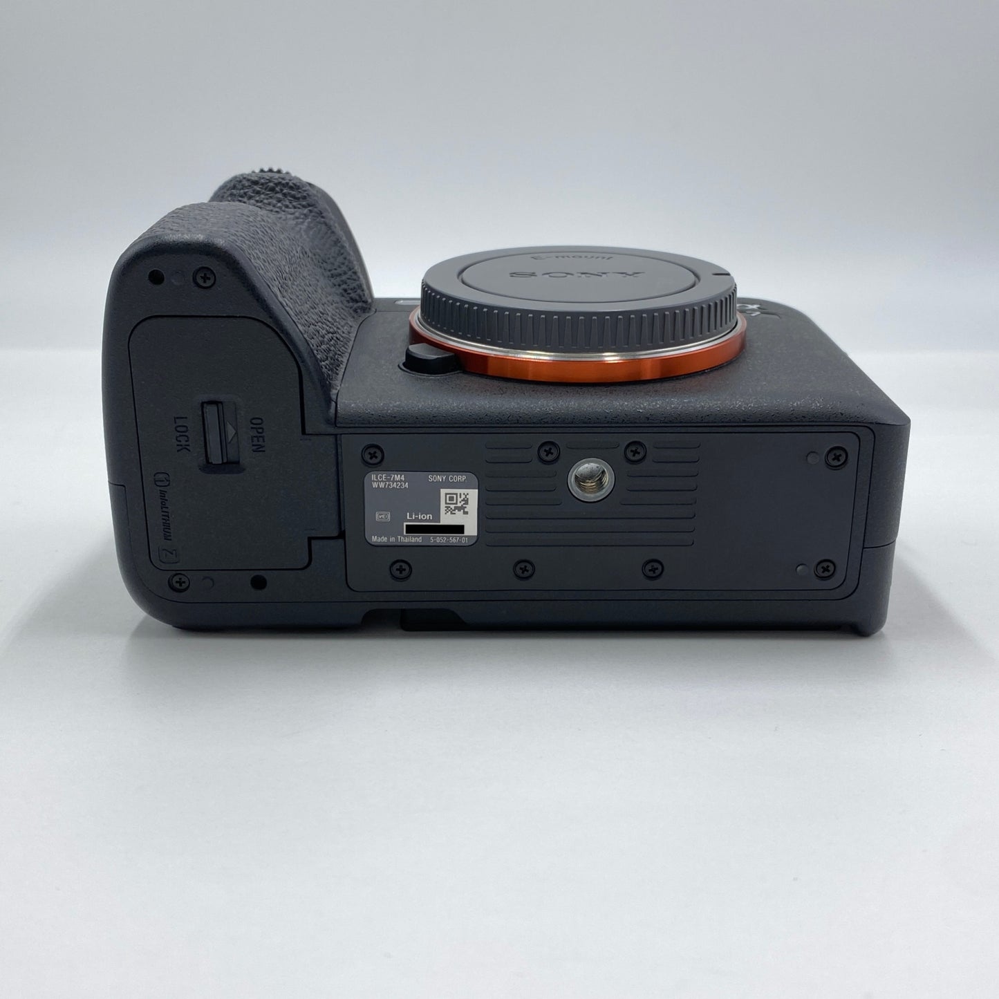 美品 ソニー SONY α7 IV ボディ ILCE-7M4【C4476】