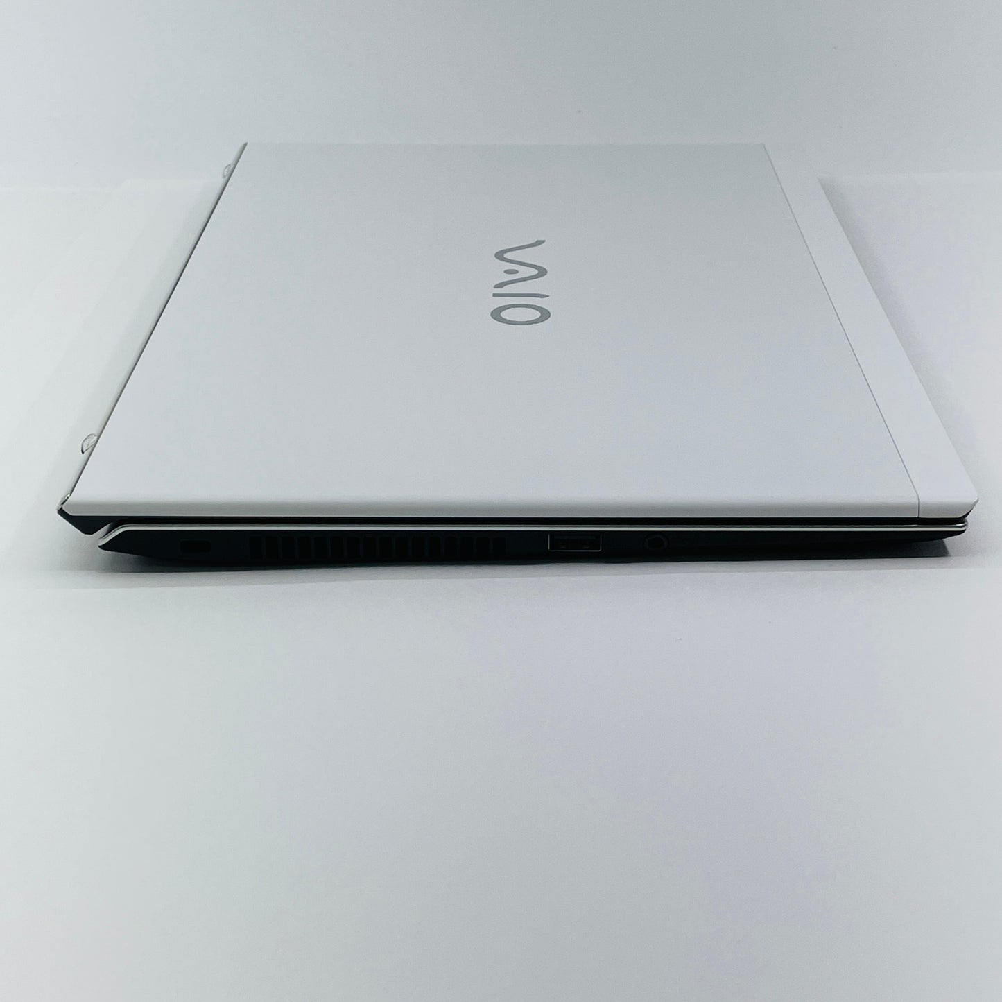 美品 VAIO  SX14 VJS1468  i7-1360P 32GB SSD 512GB バッテリー最大容量100%【C4833-80】
