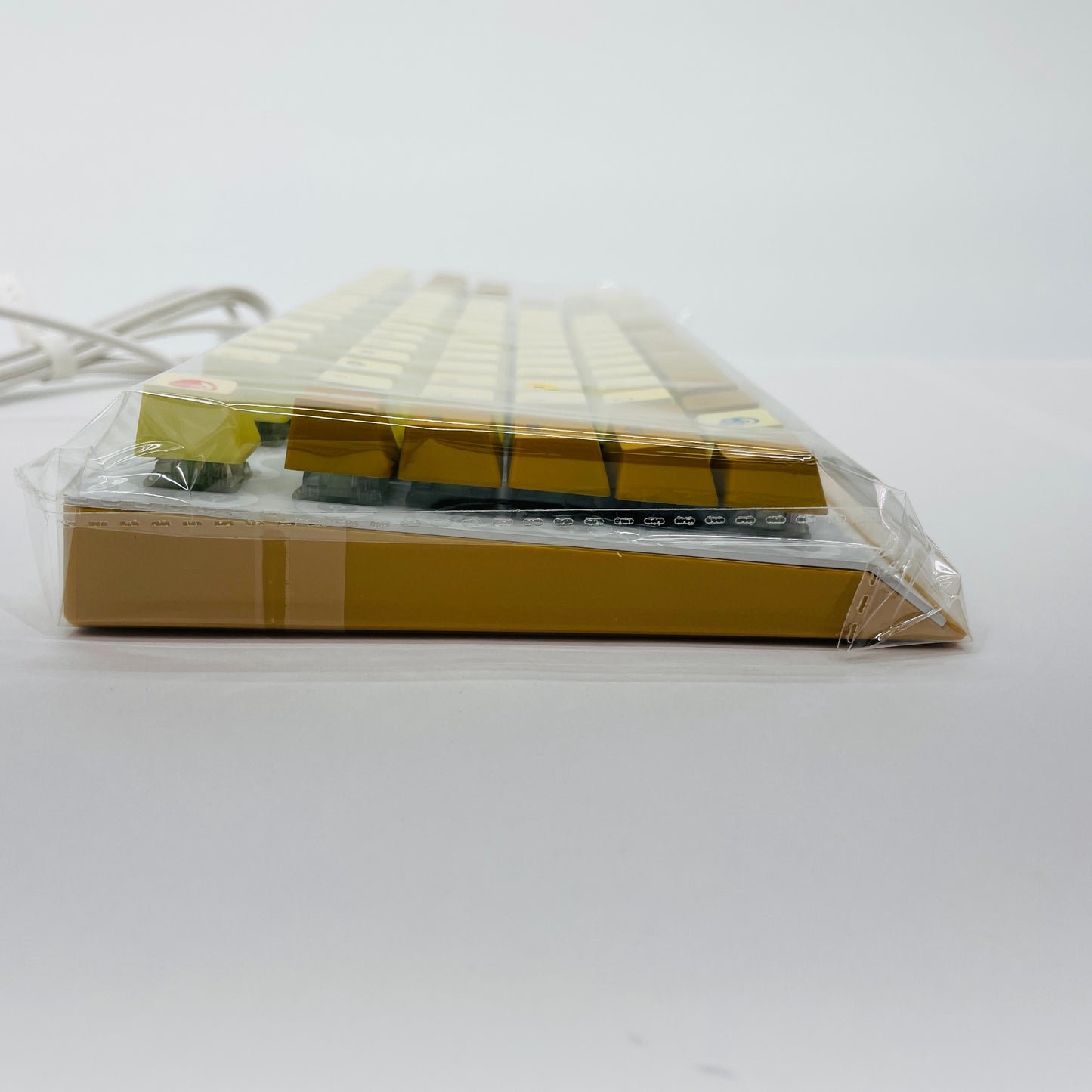 未使用 Razer Blackwidow V3　ポケモンイーブイver　パームレスト付き【C4828-100】