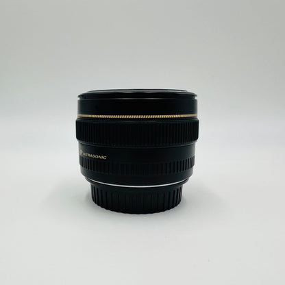 美品 Canon LENS EF 50mm F1.4 USM C3542 60サイズ発送