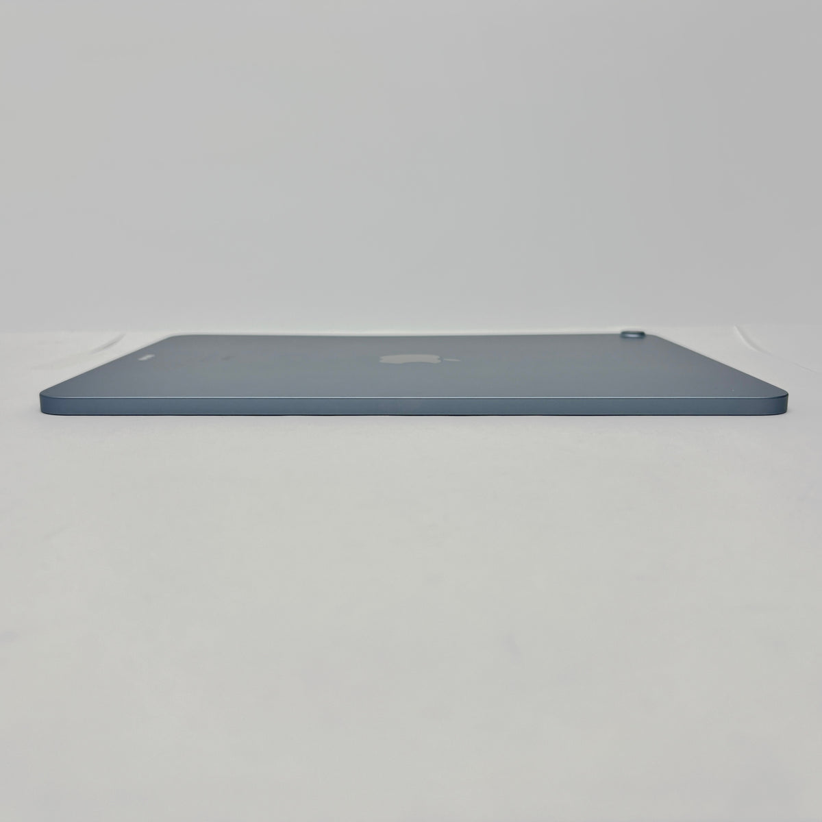 美品 iPad Air 第4世代 Wi-Fi 256GB A2316 MYFY2J/A スカイブルー【C9207-60】