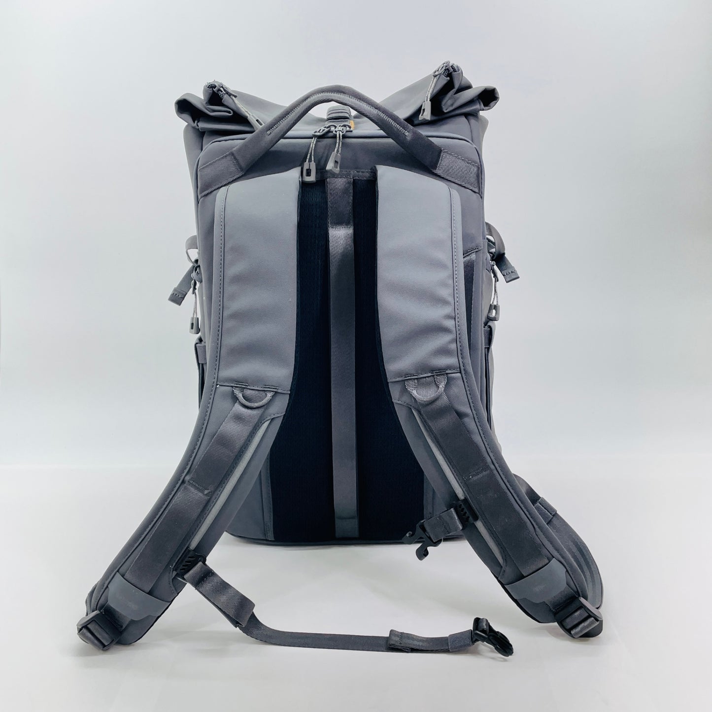 Ulanzi BP04 ハードシェルカメラバックパック【C4358】